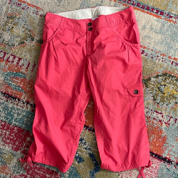 Size 10 Columbia Sportswear crop pants light red - Picture 1 of 3